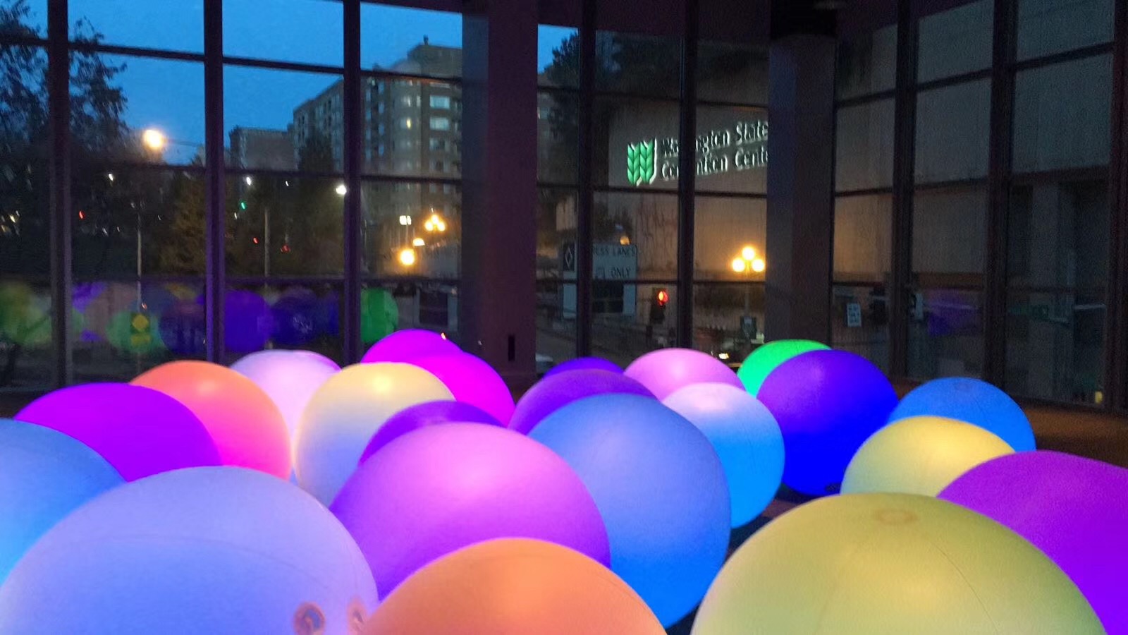 LED Inflatable Touching Colore - Led Balloon Light review and price